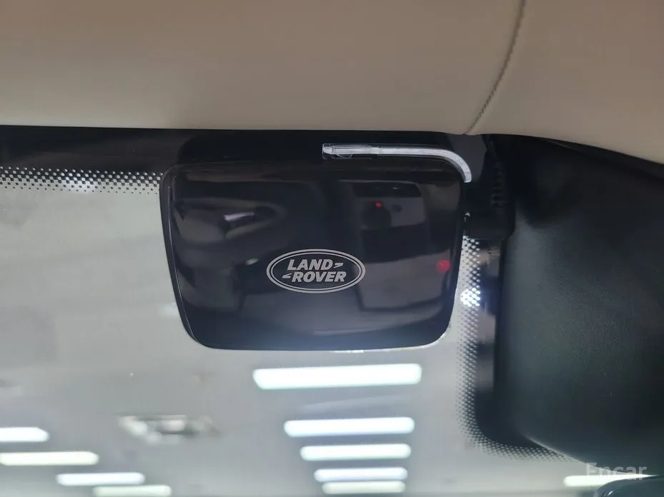 Land Rover Range Rover 2022 P550E AB