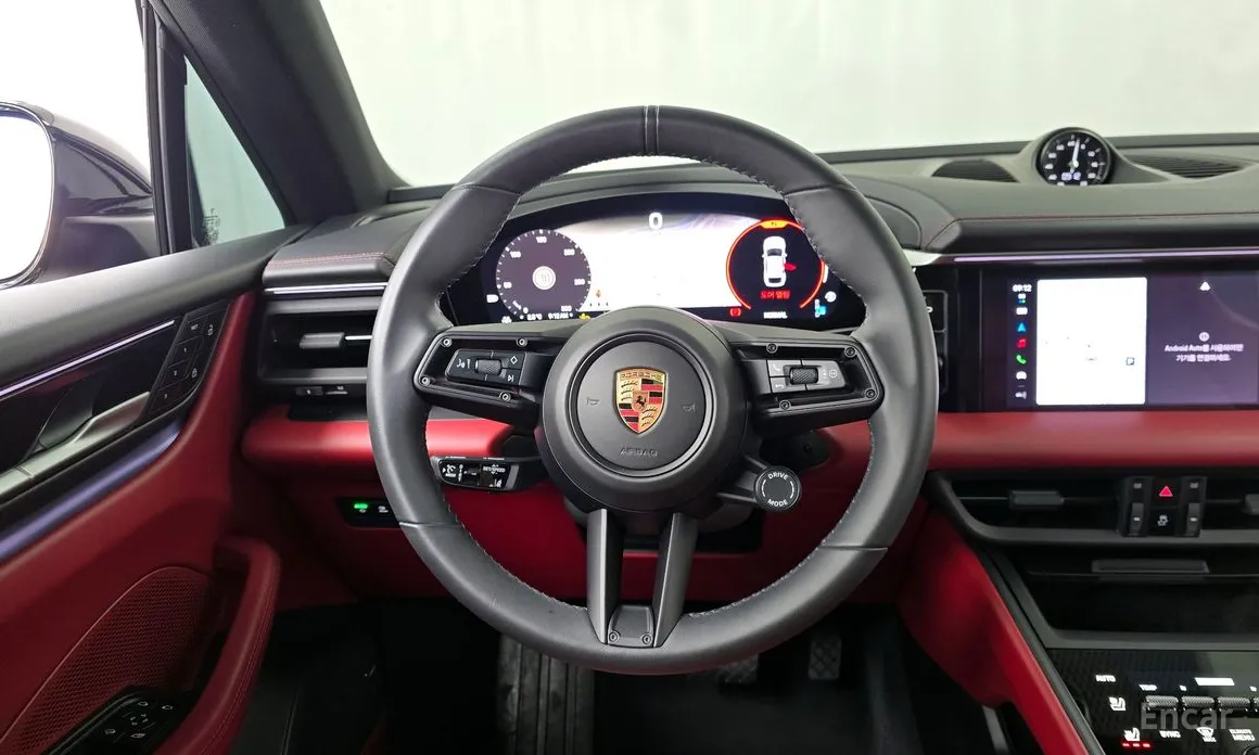 Porsche Macan 2024 Base 4
