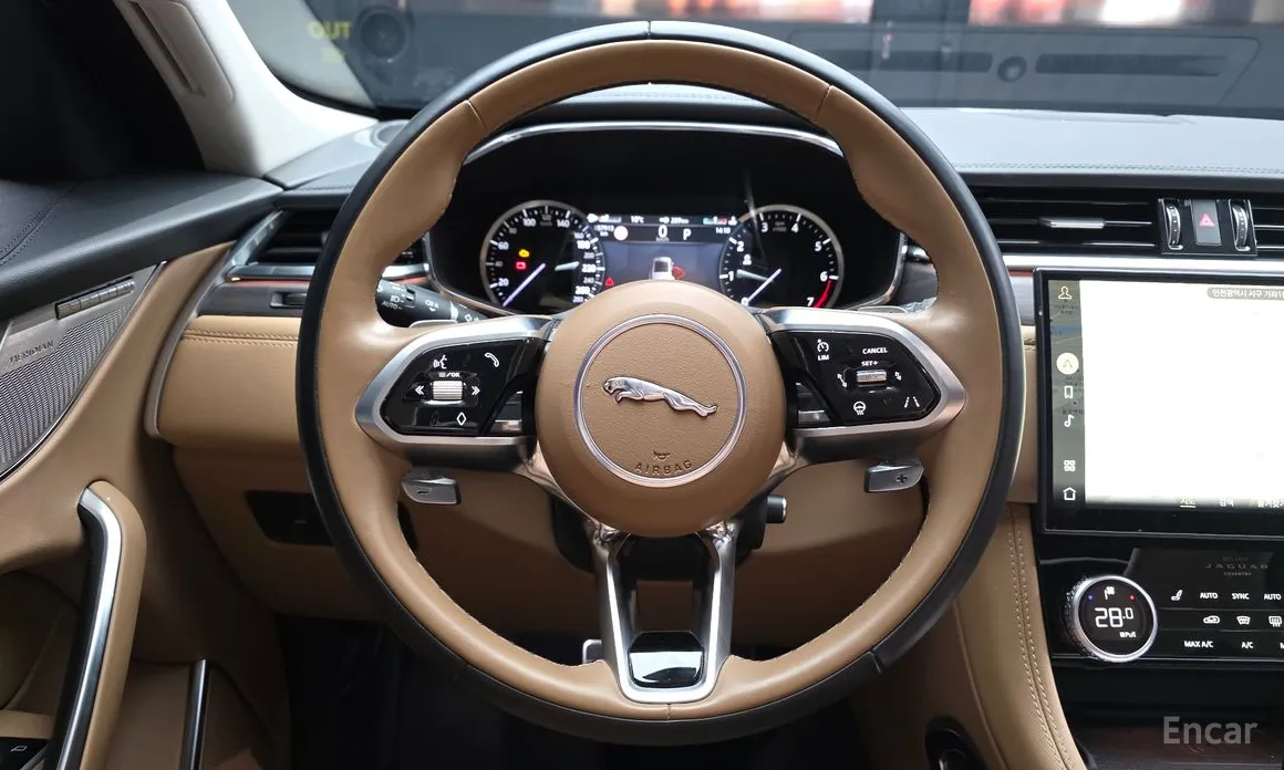 Jaguar F-Pace 2016 P 250 SE