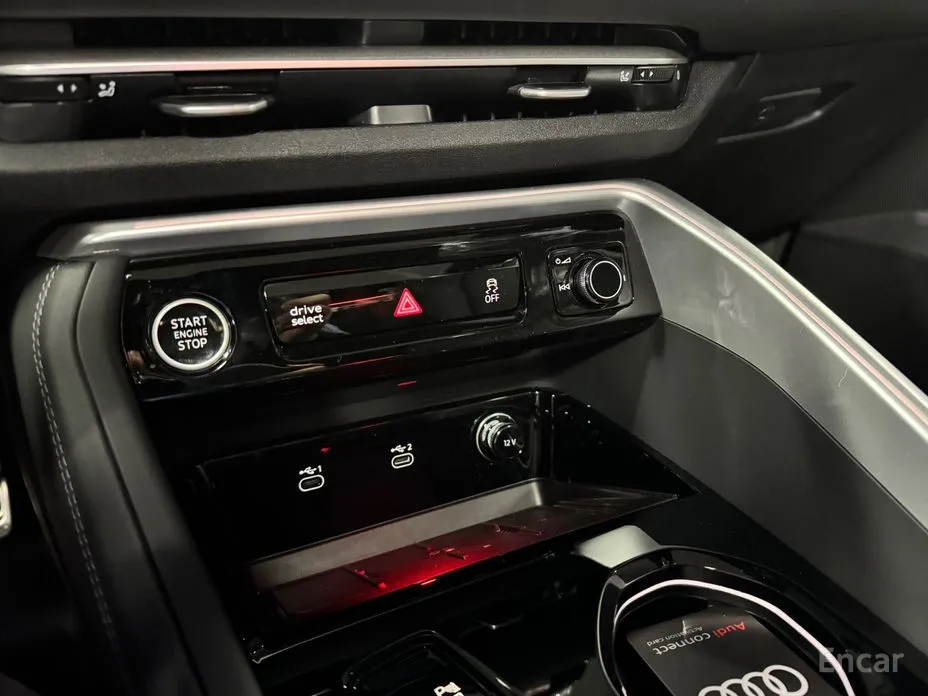 Audi Q5 2025 40 TDI Quattro S Line Black Edition