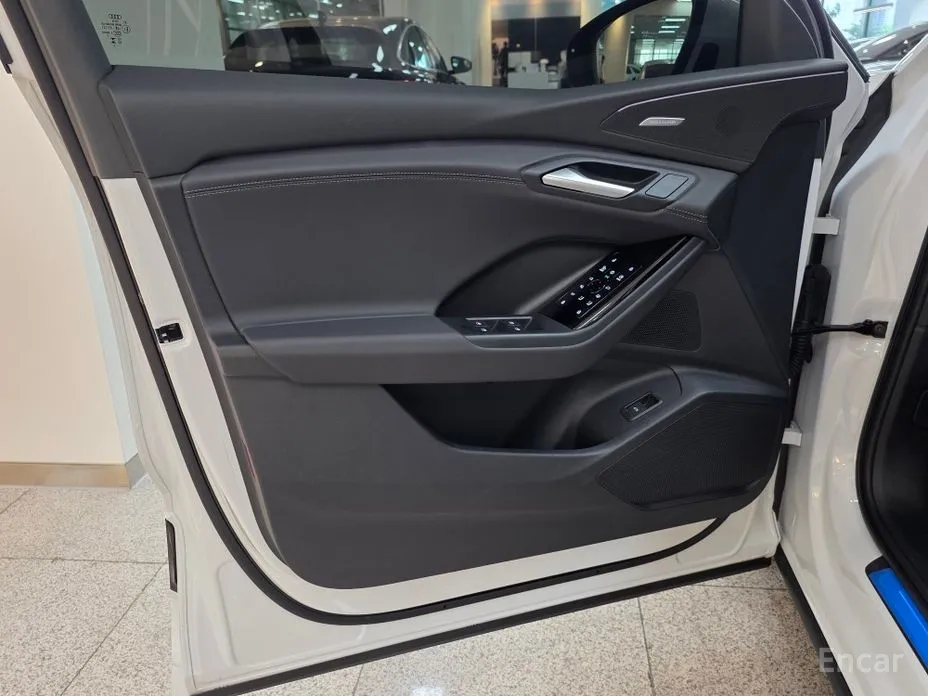 Audi Q6 e-tron 2025 Premium Quattro