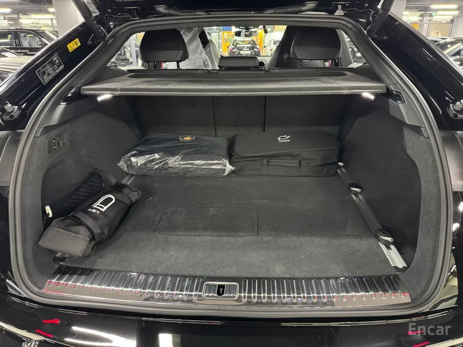 Lamborghini Urus 2018 4.0 V8 SE