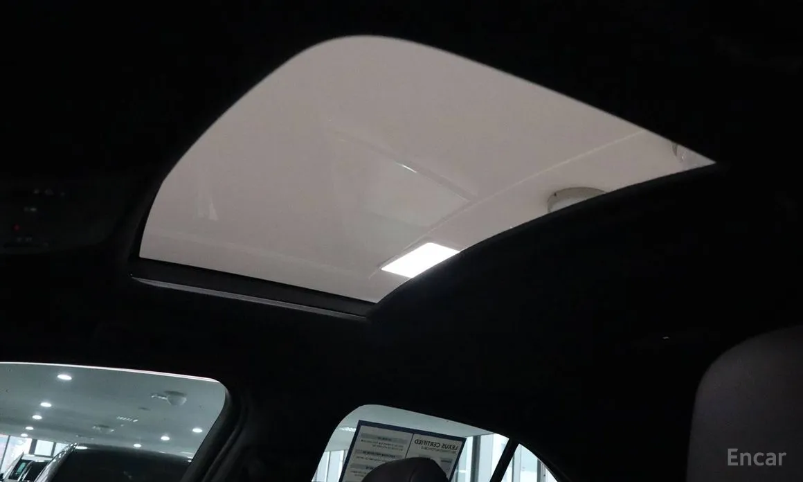 Lexus UX 2024 2.0 2WD