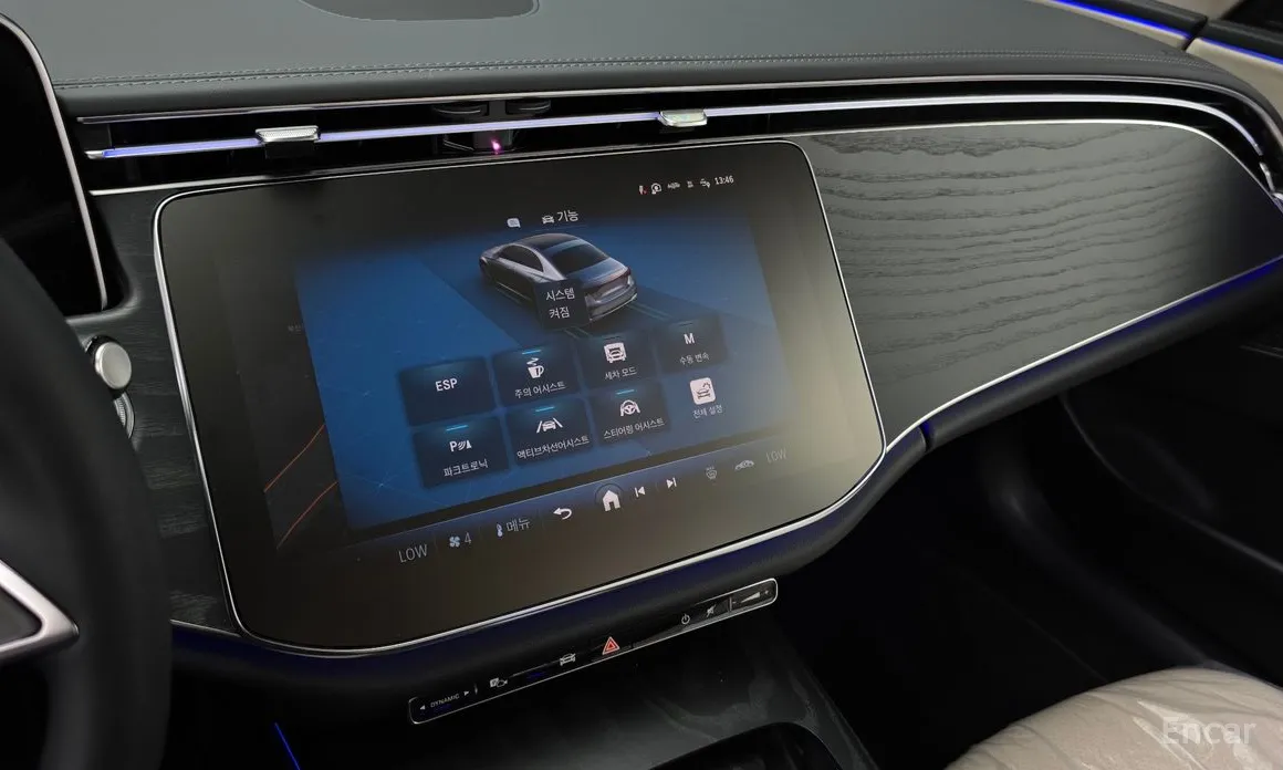 Mercedes-Benz E-Class 2024 E200 Avantgarde