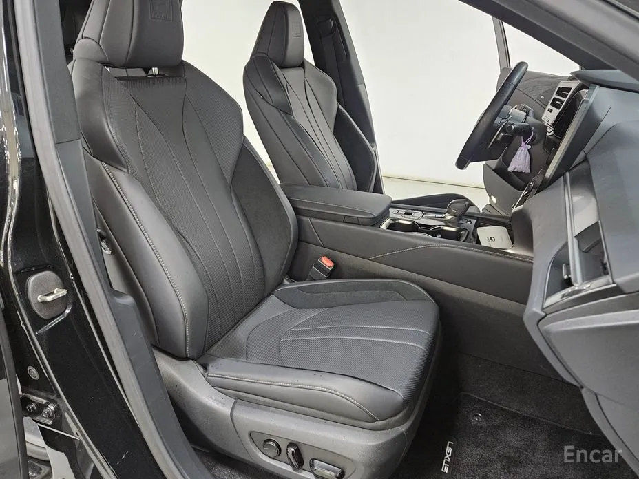 Lexus RX 2023 F-Sport