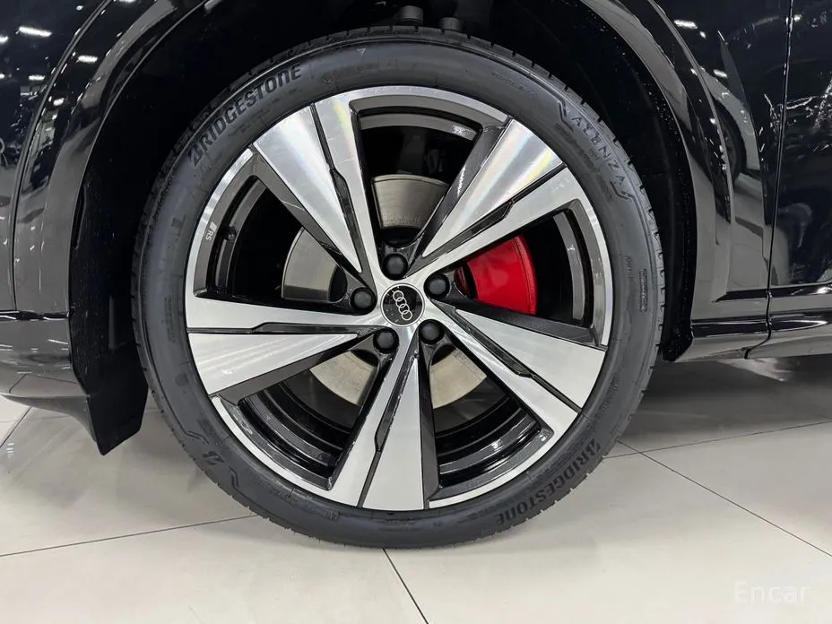 Audi Q5 2025 40 TDI Quattro S Line Black Edition
