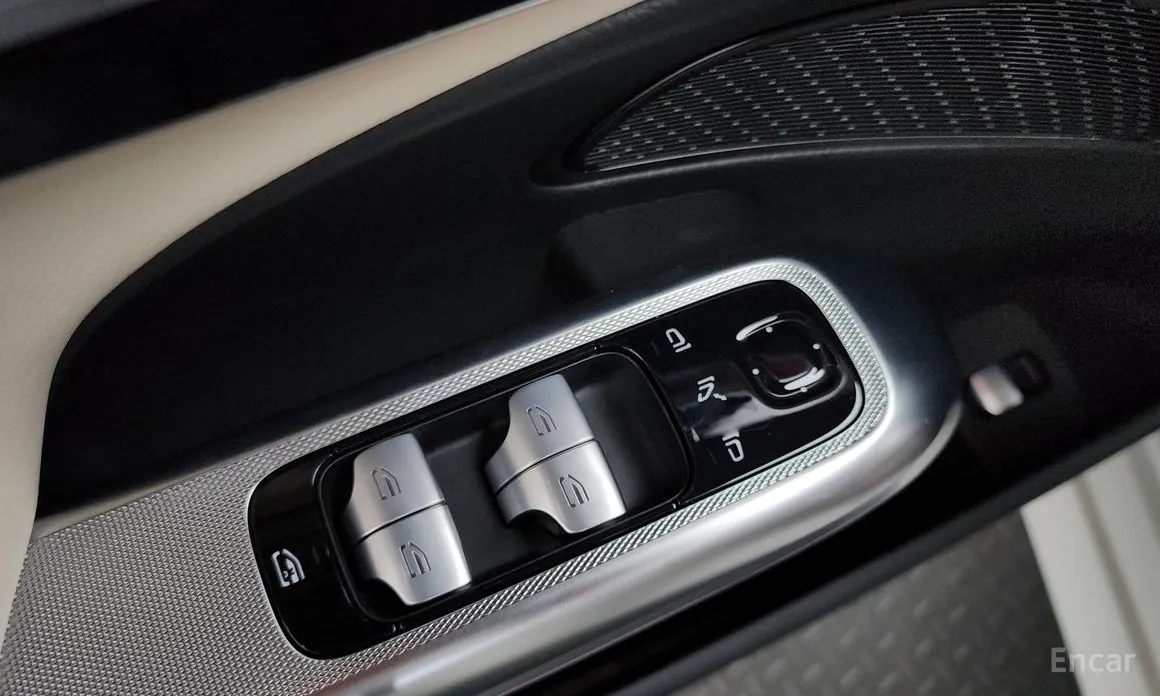 Mercedes-Benz E-Class 2024 E200 Avantgarde