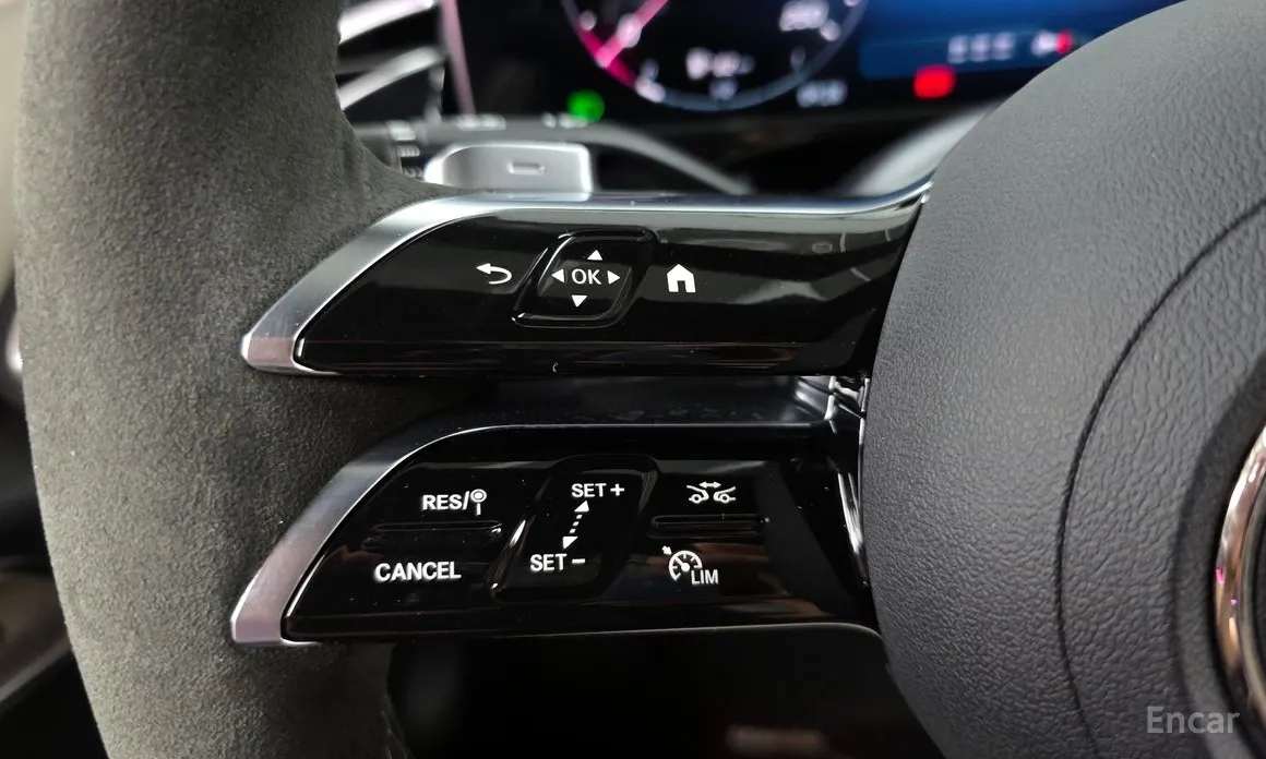 Mercedes-Benz E-Class 2024 E300 4MATIC AMG Line