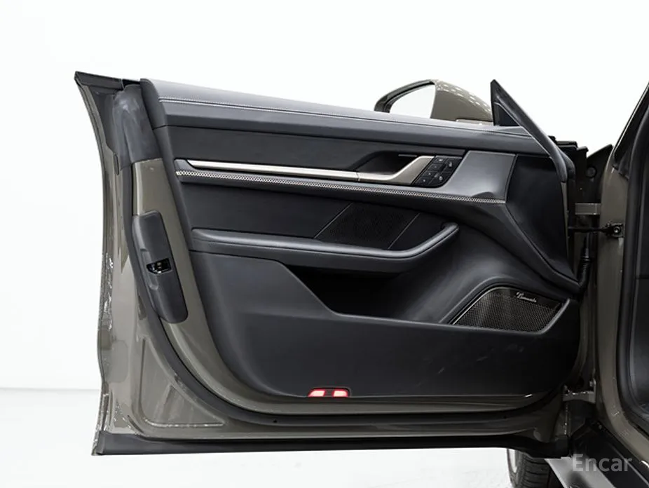 Porsche Taycan 2020 Turbo