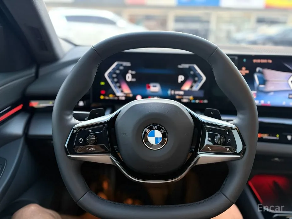 BMW 5 Series 2023 520i