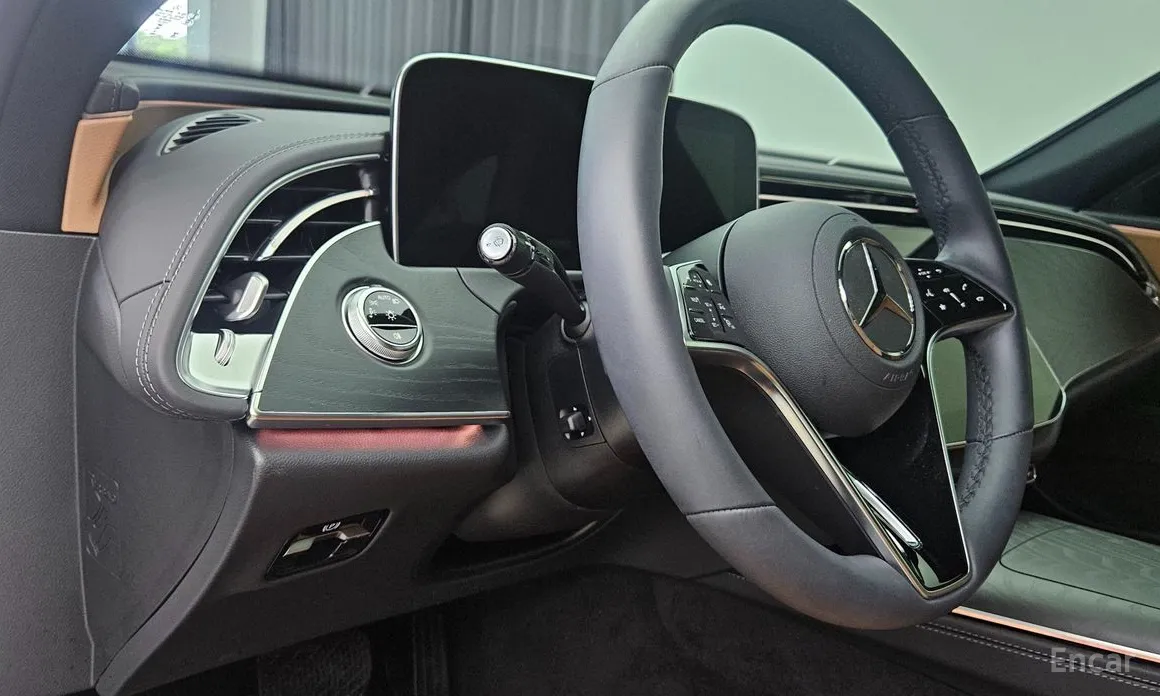 Mercedes-Benz E-Class 2024 E200 Avantgarde
