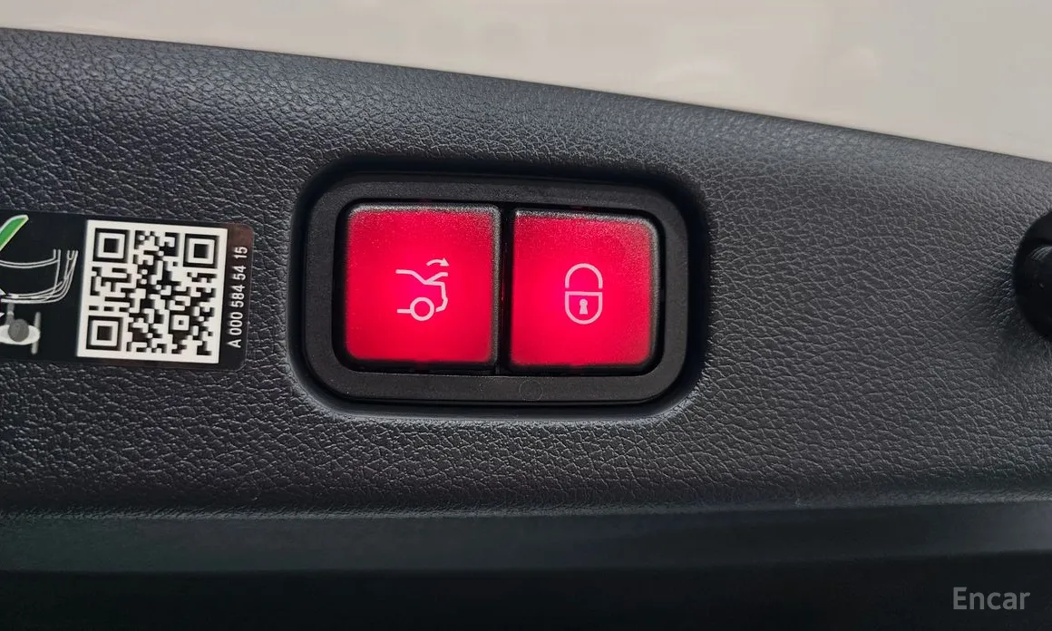 Mercedes-Benz E-Class 2024 E300 4MATIC AMG Line