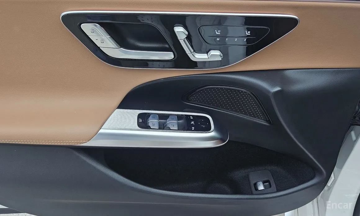 Mercedes-Benz E-Class 2024 E200 Avantgarde