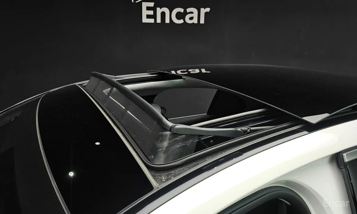 Mercedes-Benz E-Class 2024 E200 Avantgarde