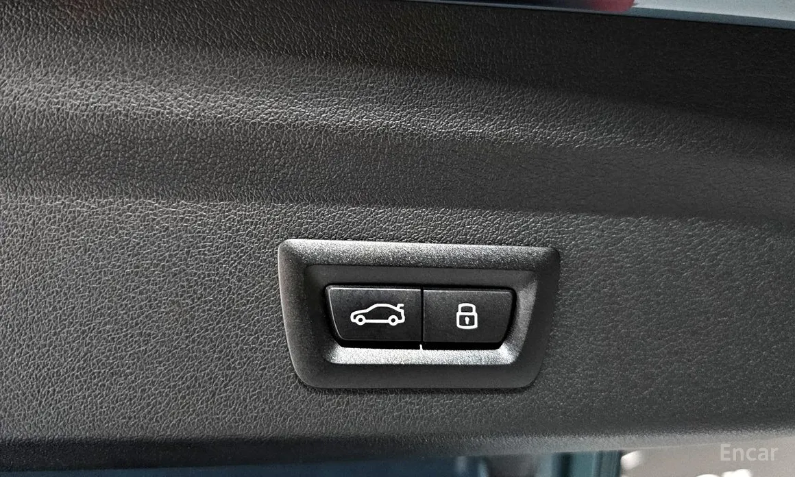 BMW iX2 2025 eDrive 20 M Sport