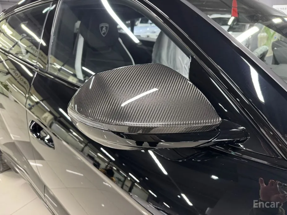 Lamborghini Urus 2018 4.0 V8 SE