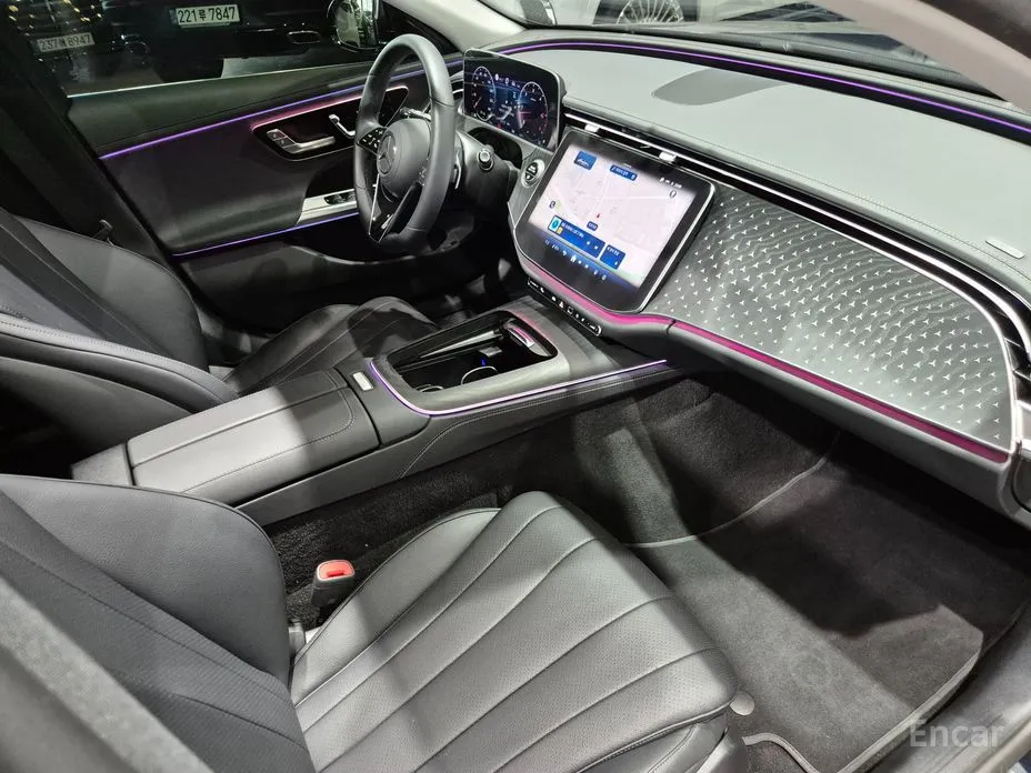 Mercedes-Benz E-Class 2024 E220d 4MATIC Exclusive