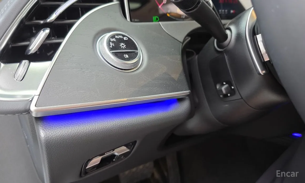 Mercedes-Benz E-Class 2024 E200 Avantgarde