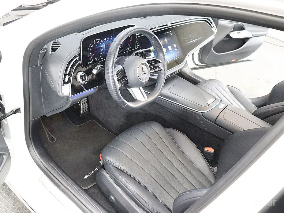 Mercedes-Benz E-Class 2024 E300 4MATIC AMG Line
