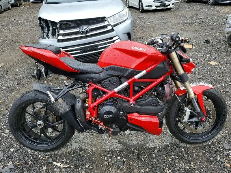 DUCATI STREETFIGH 2013