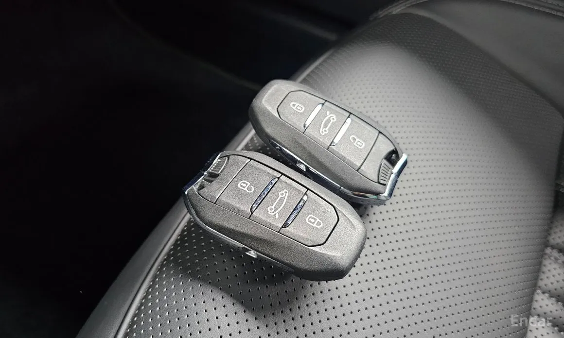 Peugeot 408 2023 1.2 Pure Tech GT