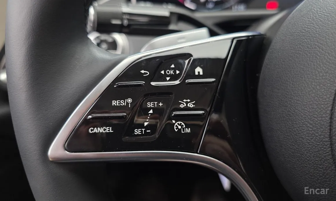 Mercedes-Benz E-Class 2024 E200 Avantgarde