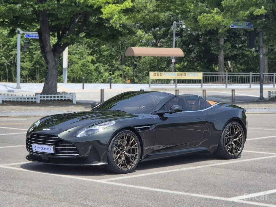 Aston Martin DB12 2023 4.0 V8 Volante