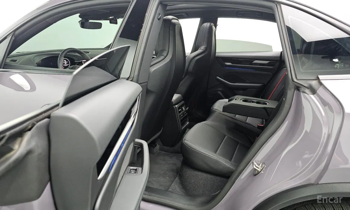Porsche Macan 2024 Base 4