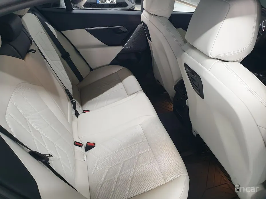 BMW 5 Series 2023 520i M Sport