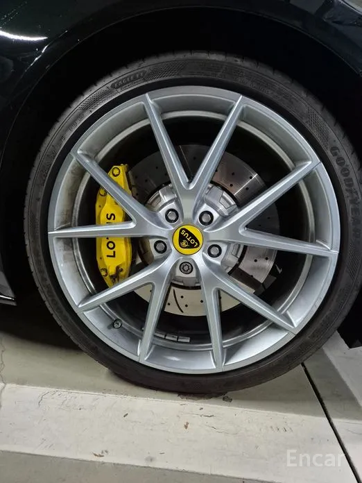 Lotus Emira 2021 3.5