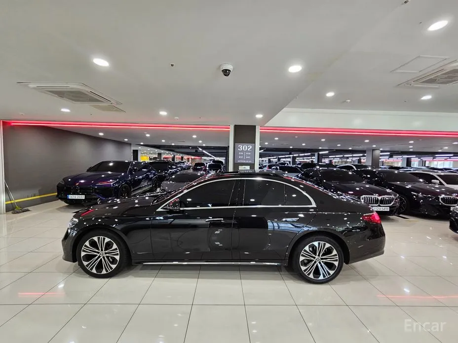 Mercedes-Benz E-Class 2024 E220d 4MATIC Exclusive