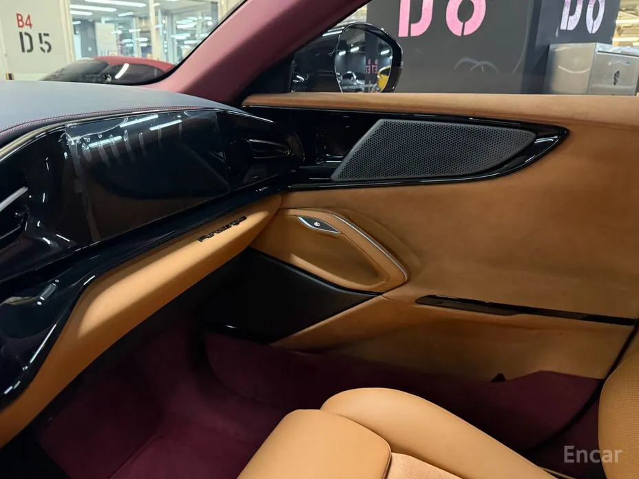 Ferrari Purosangue 2022 6.5 V12