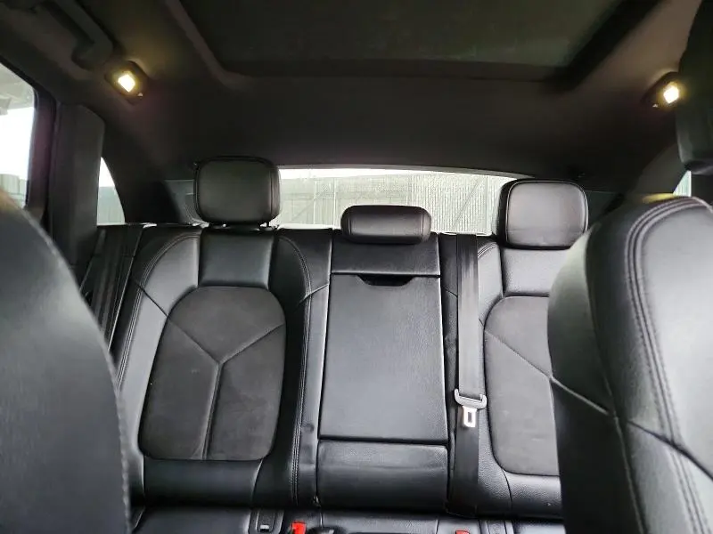 PORSCHE MACAN 2017 VIN WP1AA2A52HLB83398