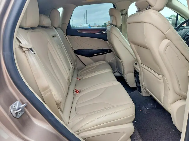 LINCOLN MKC 2019 VIN 5LMCJ2C91KUL17225