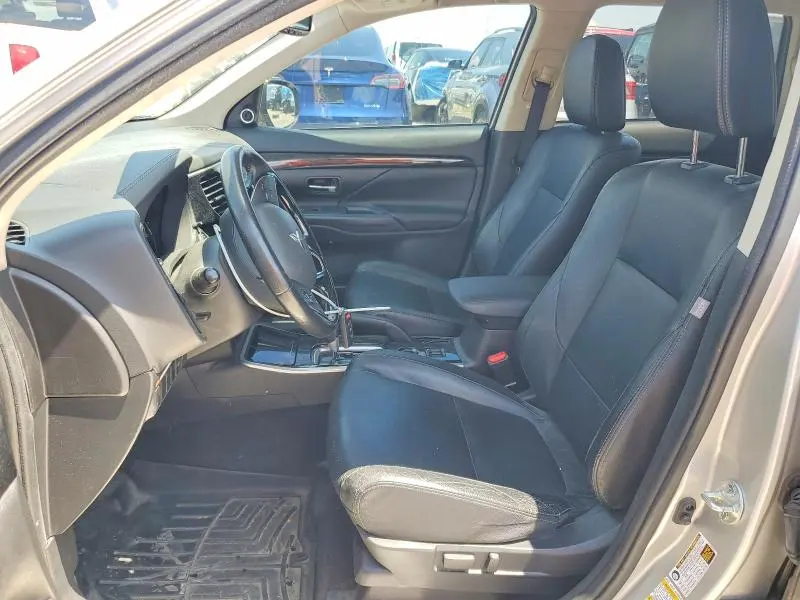 MITSUBISHI OUTLANDER 2018 VIN JA4AD3A34JZ065282