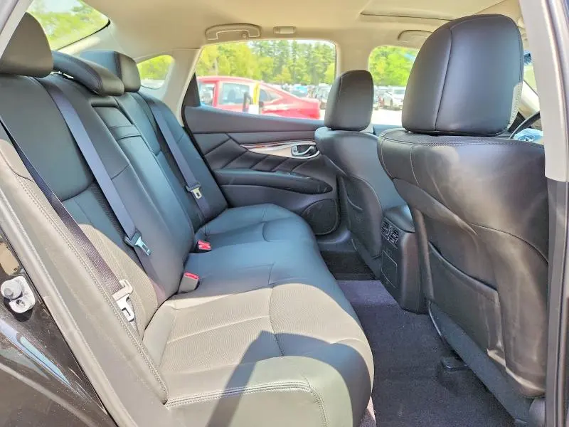 INFINITI Q70 2019 VIN JN1BY1AR0KM585326