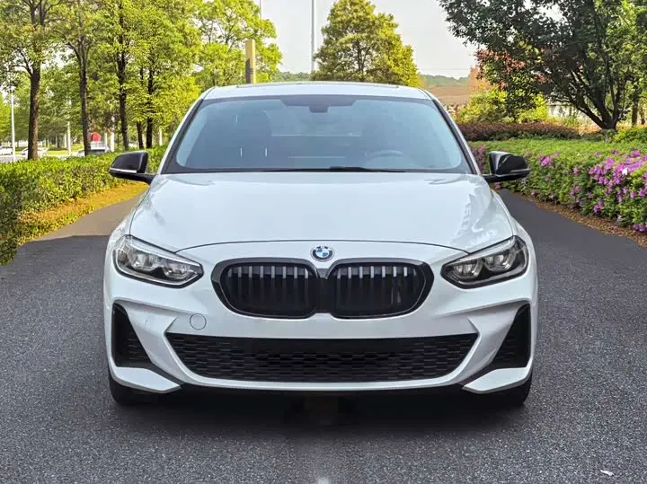BMW 1 Series 2023 2023款 125i M运动曜夜版