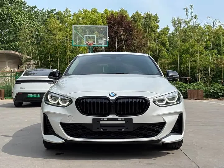 Фото 2 - BMW 1 Series