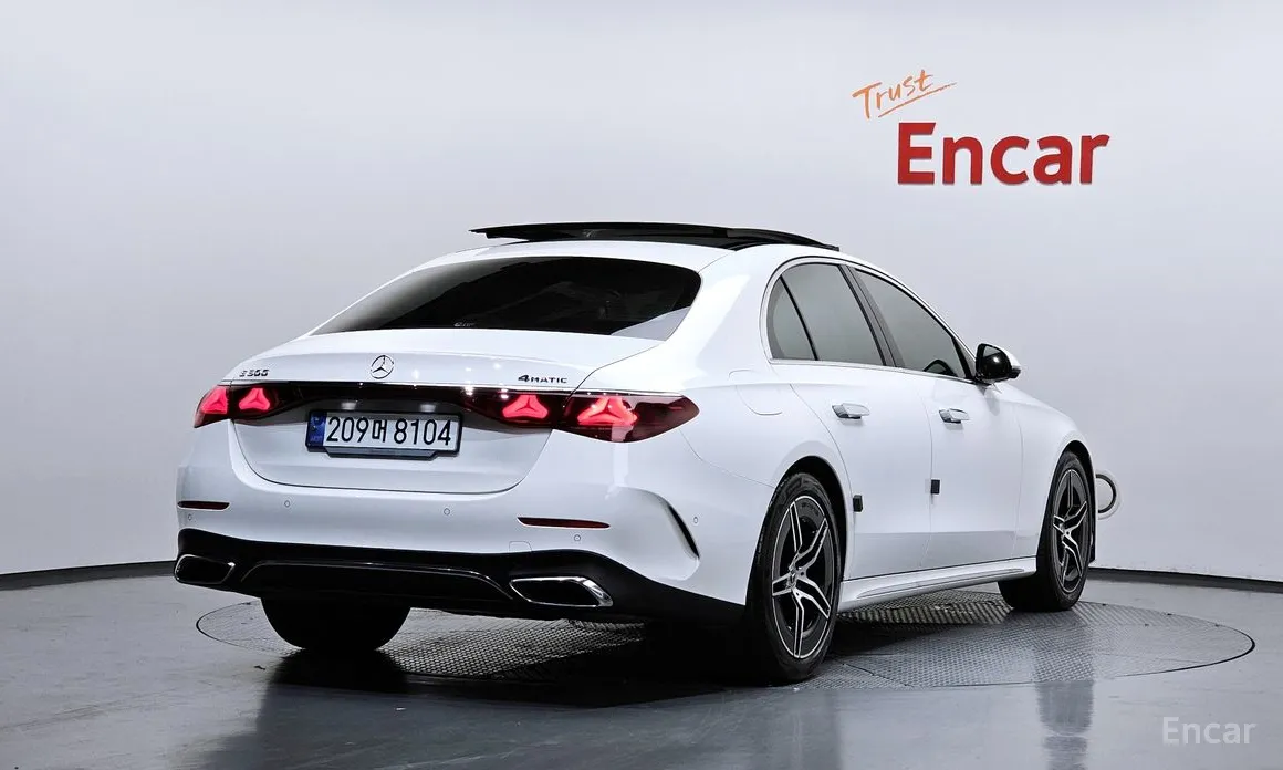 Mercedes-Benz E-Class 2024 E300 4MATIC AMG Line