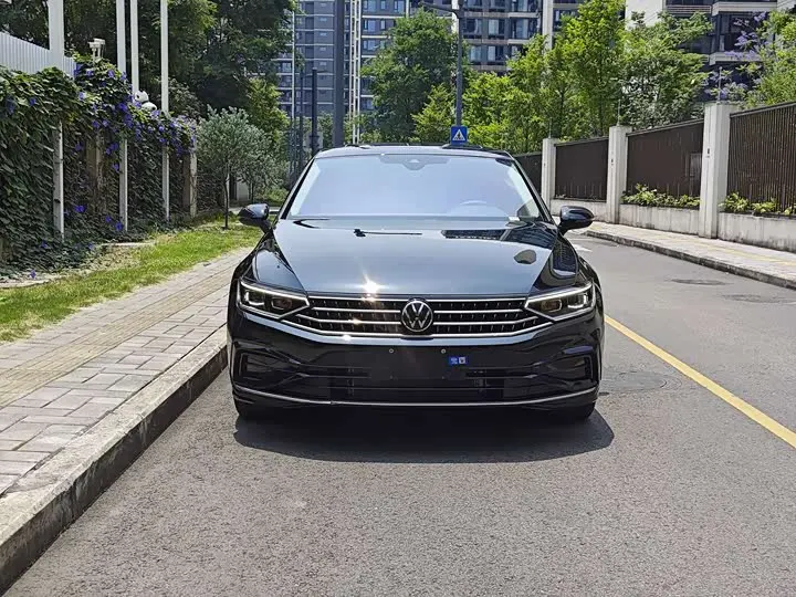 Volkswagen Magotan 2026 2026款 3000万辆甄选款 380TSI DSG豪华型