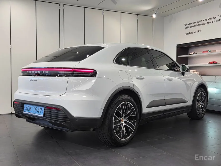 Porsche Macan 2024 Base 4