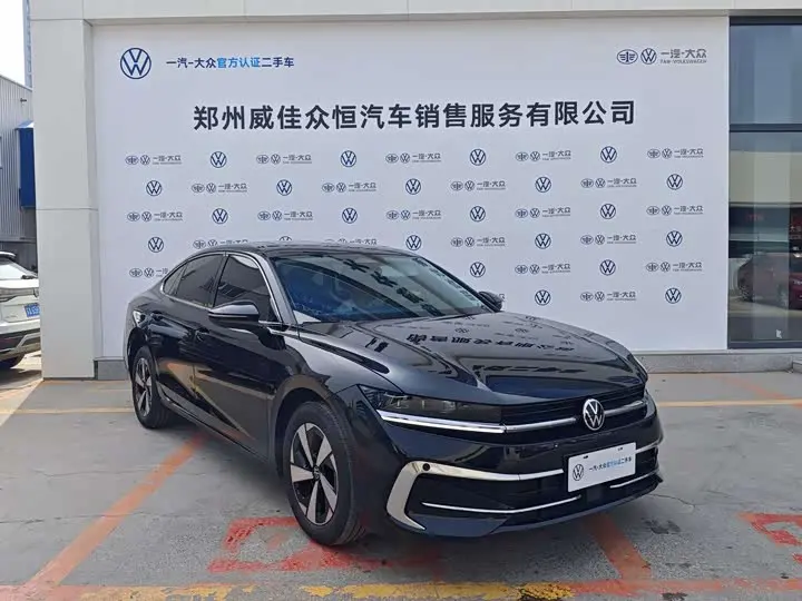 Volkswagen Magotan 2026 2026款 300TSI 尊享版显眼包