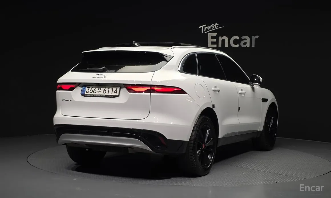 Jaguar F-Pace 2016 P 250 SE