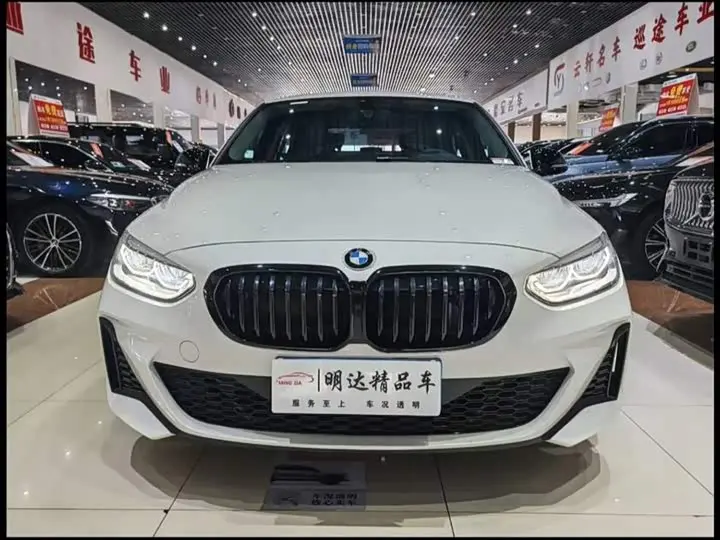 BMW 1 Series 2023 2023款 125i M运动曜夜版
