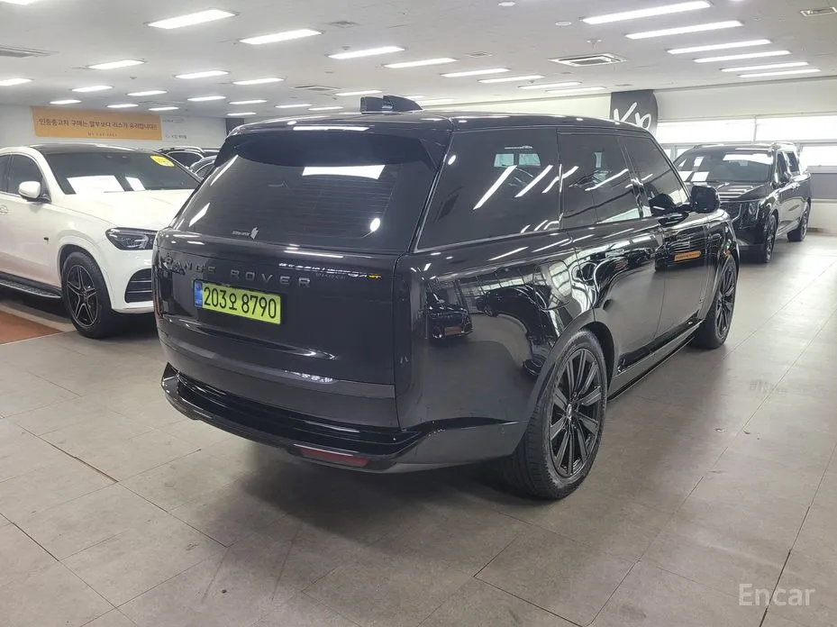 Land Rover Range Rover 2022 P550E AB
