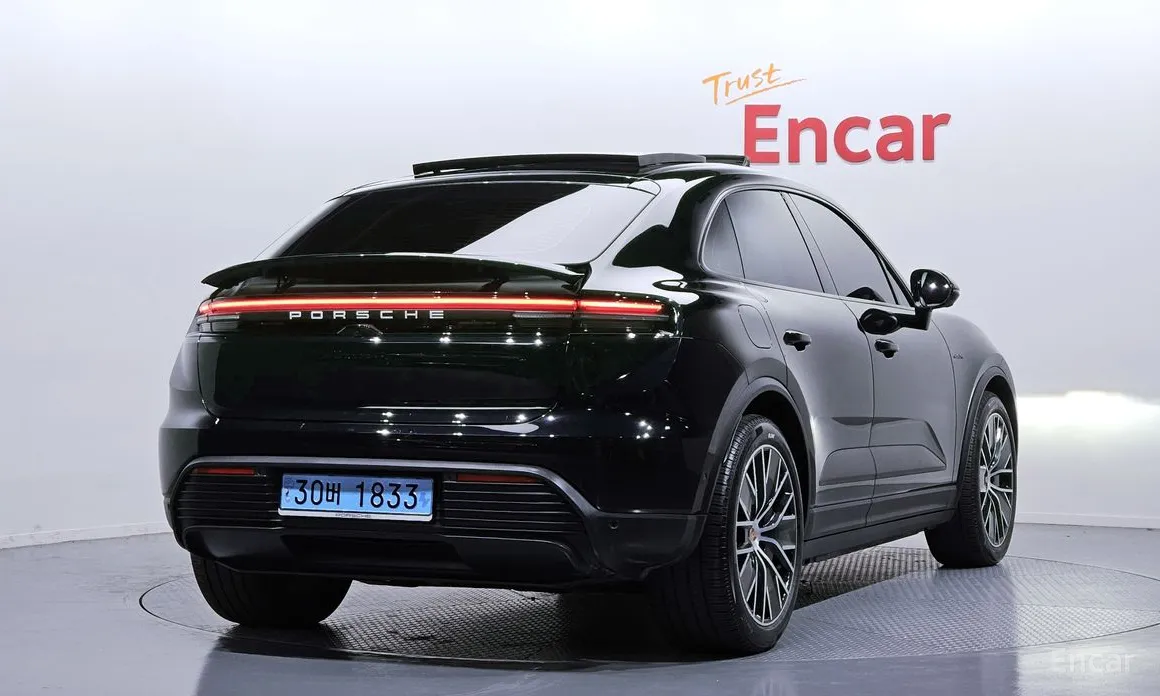 Porsche Macan 2024 Base 4