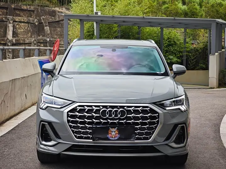 Audi Q3 2024 2024款 35 TFSI RS套件燃速型