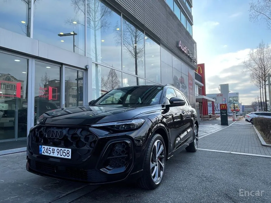 Audi Q5 2025 40 TDI Quattro S Line Black Edition