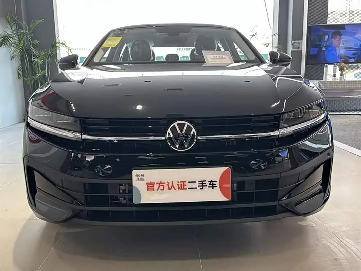Volkswagen Magotan 2026 2026款 300TSI 尊享版