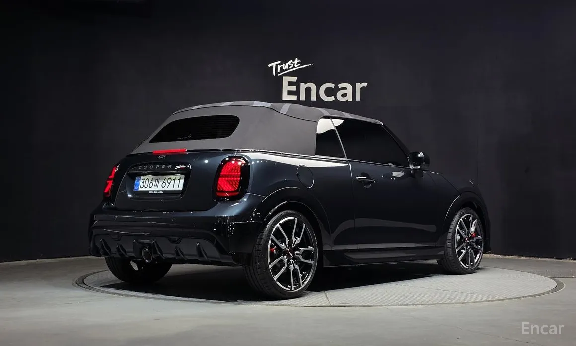 Mini Cooper Convertible 2025 JCW